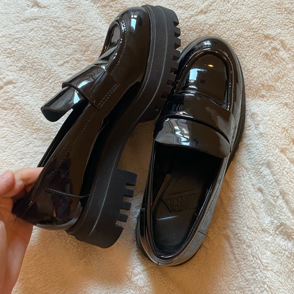 NWT Zara Black Patent Loafers - Picture 6 of 6